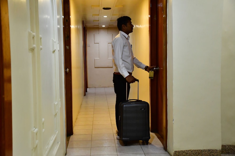 hotel shripad continental