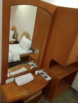 hotel shripad continental