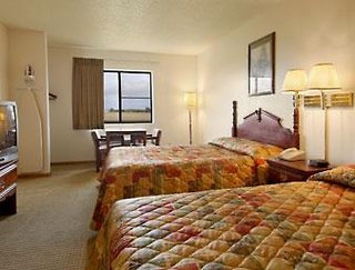 Super 8 By Wyndham Dekalb Il,Mclean>>Dekalb,2 star