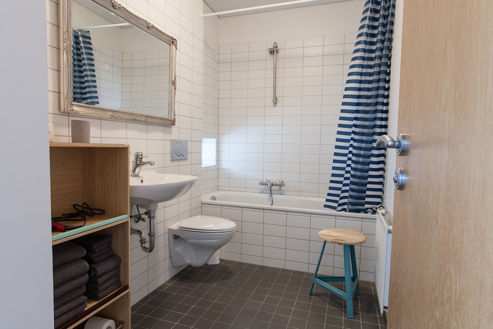 mengi apartments