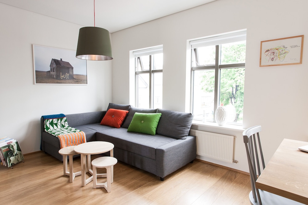 mengi apartments