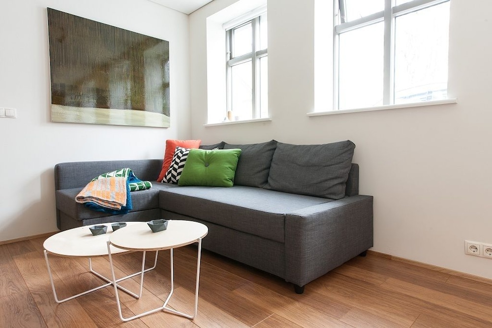 mengi apartments