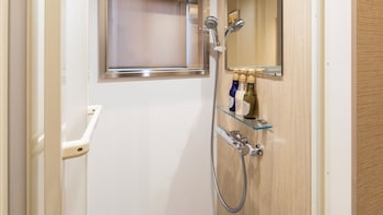 astil hotel juso precious