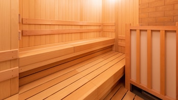 astil hotel juso precious