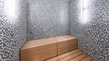 astil hotel juso precious