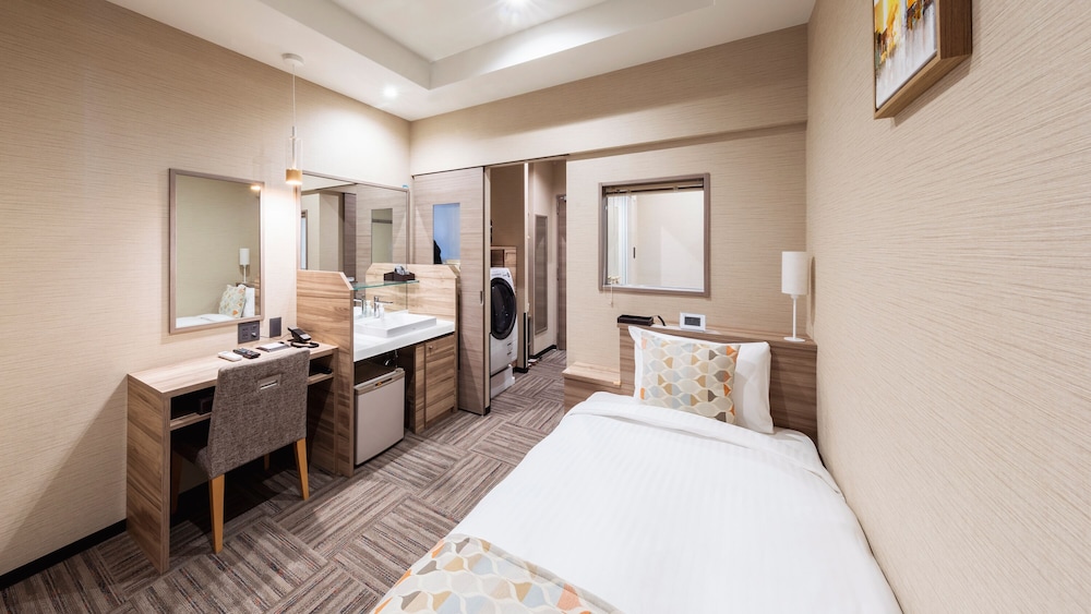 astil hotel juso precious