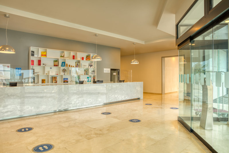 fiesta inn guadalajara aeropuerto