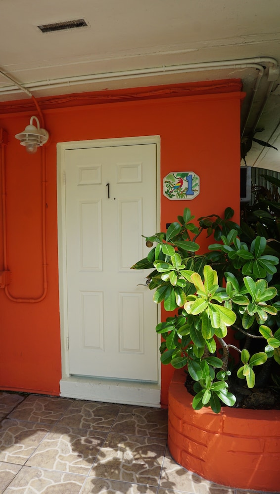 sea dell motel marathon