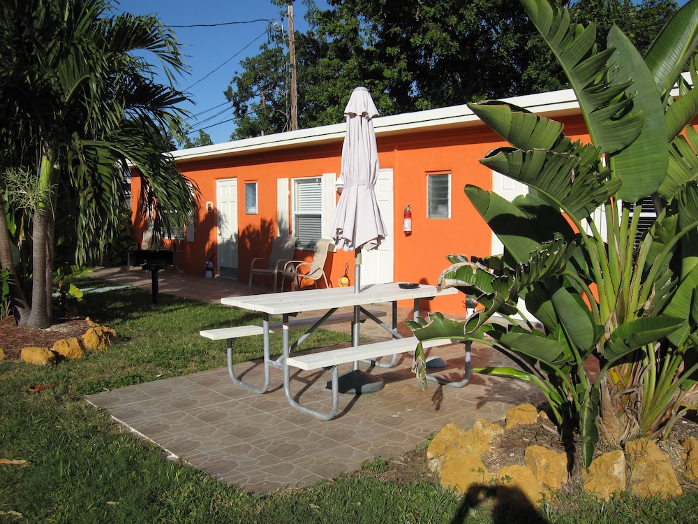 sea dell motel marathon