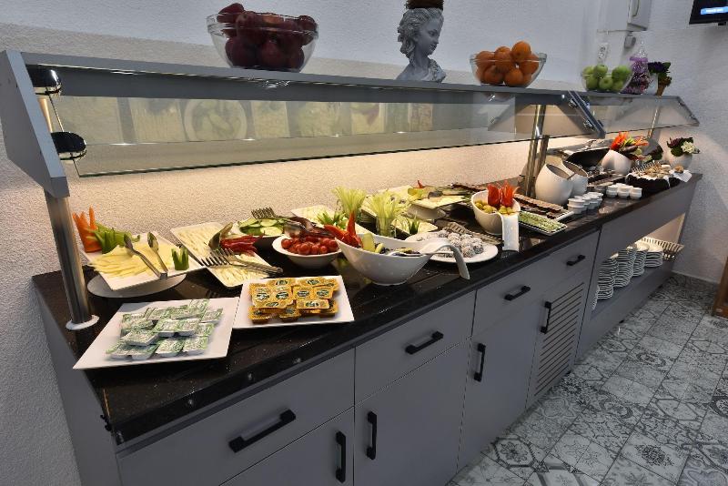 Almina Inn Hotel,Sarac Ishak Mahallesi Mollabey Sokak 12/9001 Mithatpasa Caddesi Beyazit 34126 Istanbul,4 star