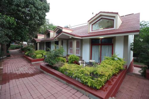 Usha Ascot,Mahape>>Khalapur,3.5 star