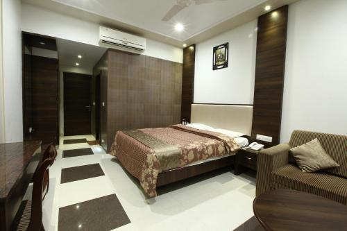 Usha Ascot,Mahape>>Khalapur,3.5 star