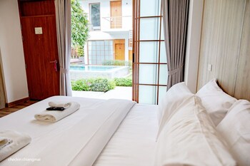 four oclock hotel