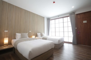 four oclock hotel