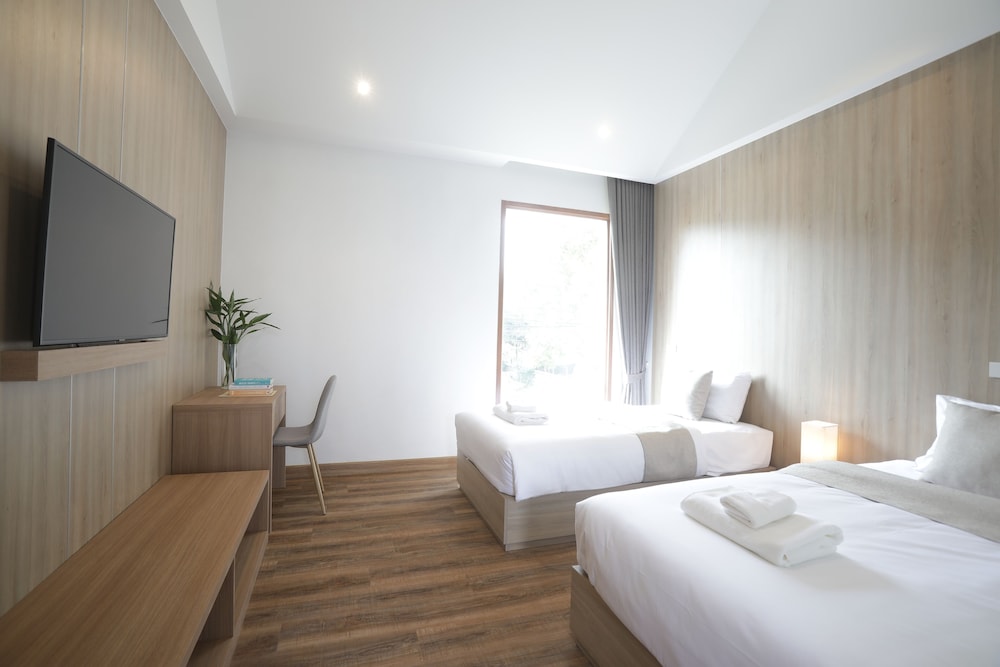 four oclock hotel