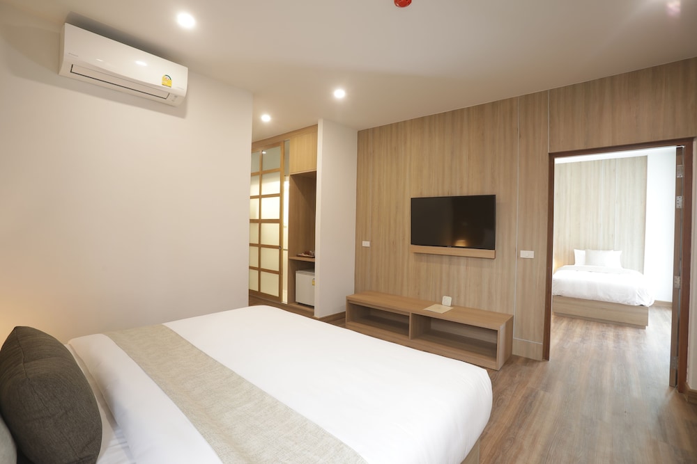four oclock hotel