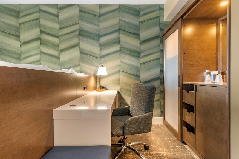 cambria hotel ocean city bayfront