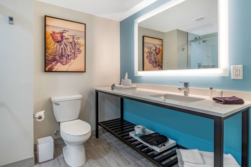 cambria hotel ocean city bayfront