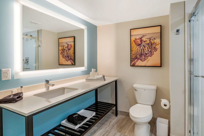 cambria hotel ocean city bayfront