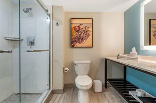 cambria hotel ocean city bayfront