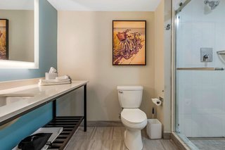 cambria hotel ocean city bayfront