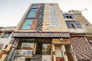 Hotel Rashika Palace,Bani Park,3 star