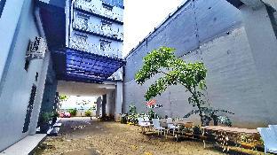 votel hotel charis tuban