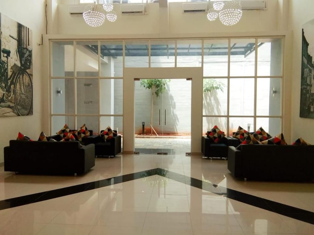 votel hotel charis tuban