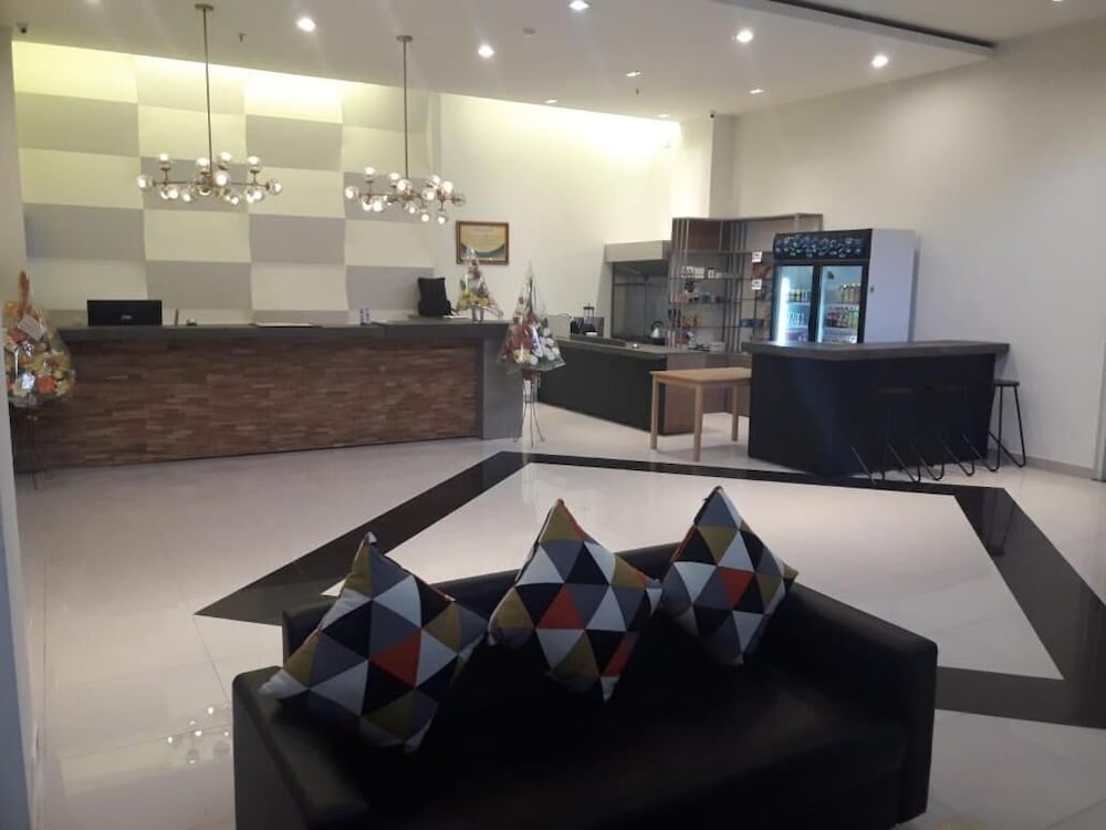 votel hotel charis tuban