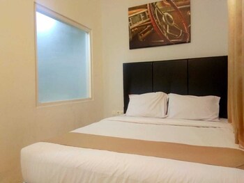 votel hotel charis tuban