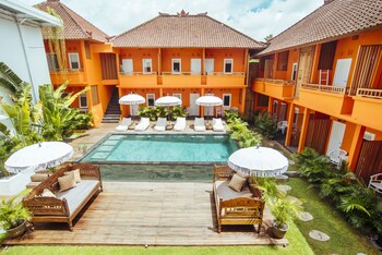 the room padang padang