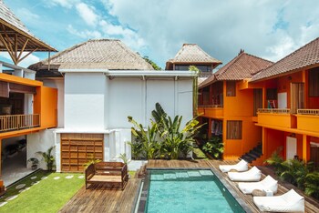 the room padang padang