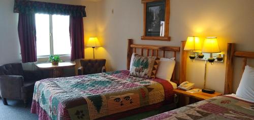 the ponderosa motel