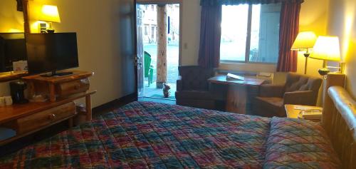the ponderosa motel