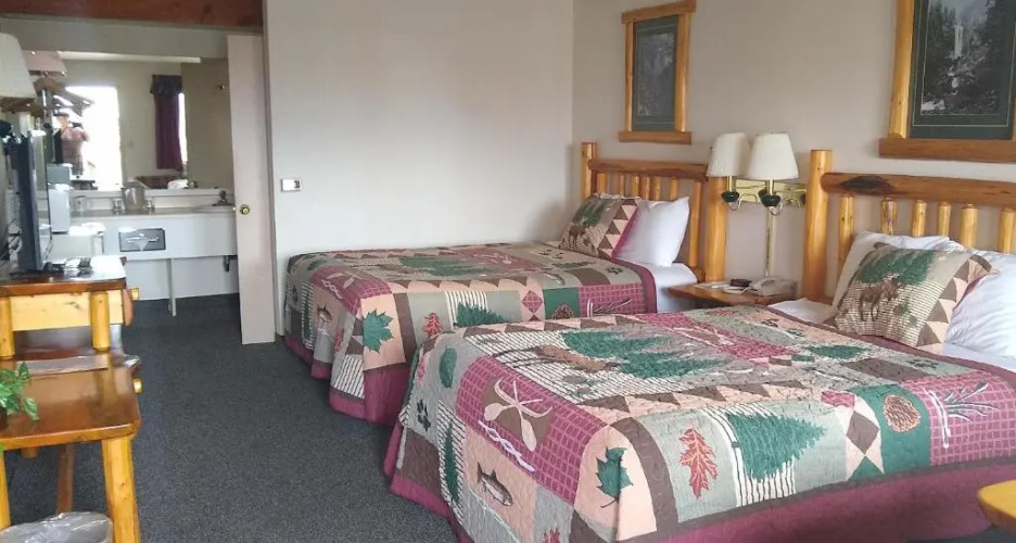 the ponderosa motel