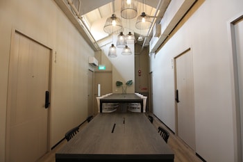 st signature jalan besar