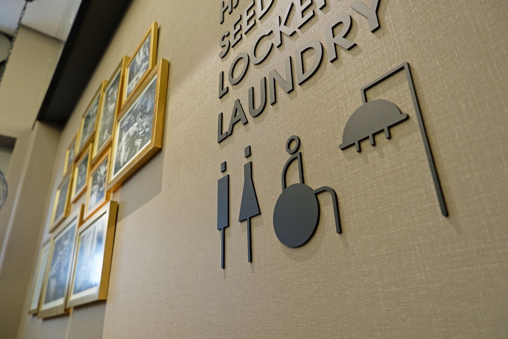 st signature jalan besar