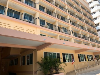 a a pattaya golden beach hotel