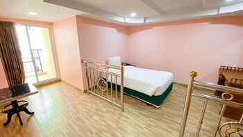 a a pattaya golden beach hotel
