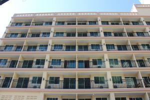 a a pattaya golden beach hotel
