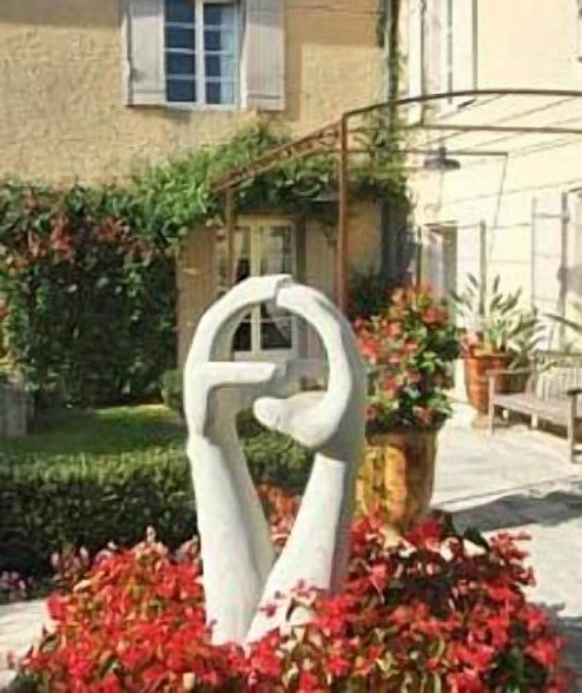 le mas des carassins