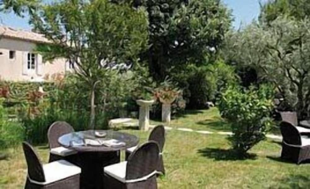 le mas des carassins