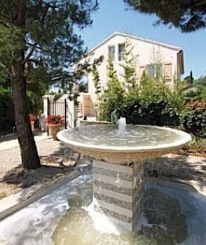 le mas des carassins