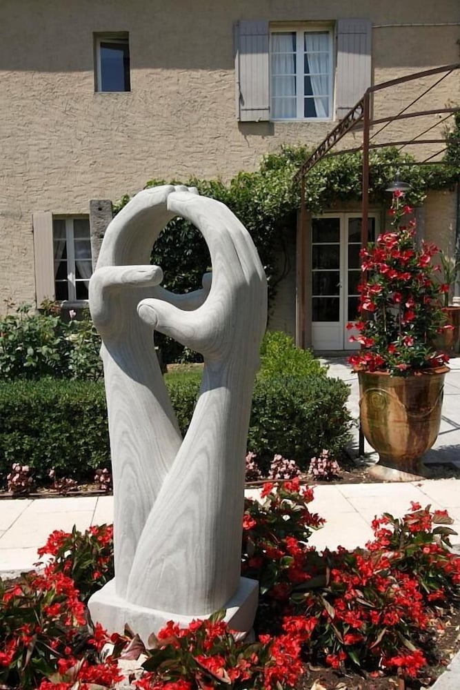 le mas des carassins