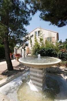 le mas des carassins