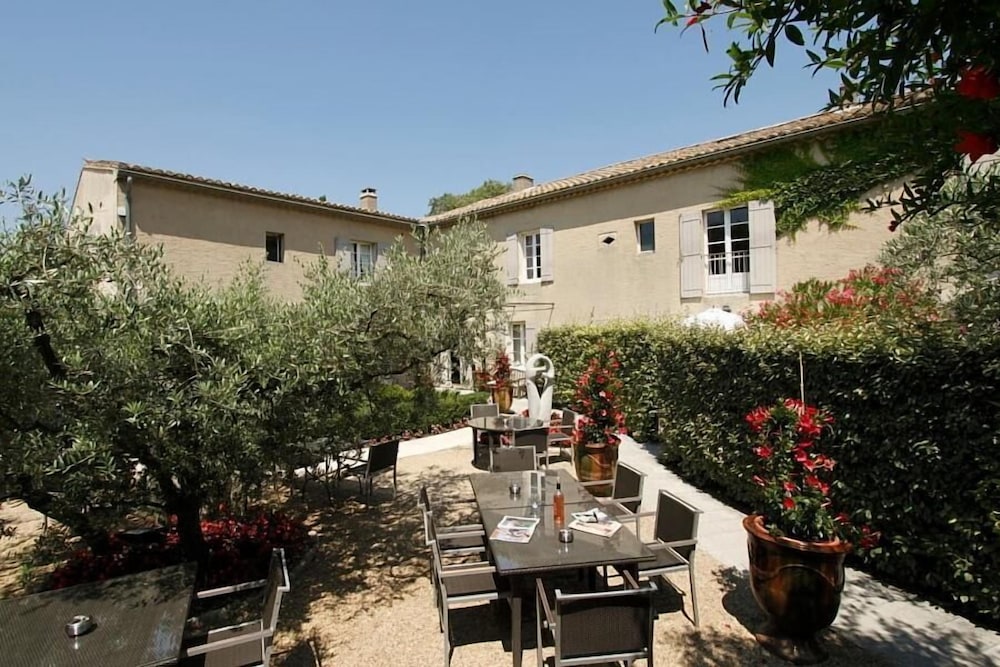 le mas des carassins