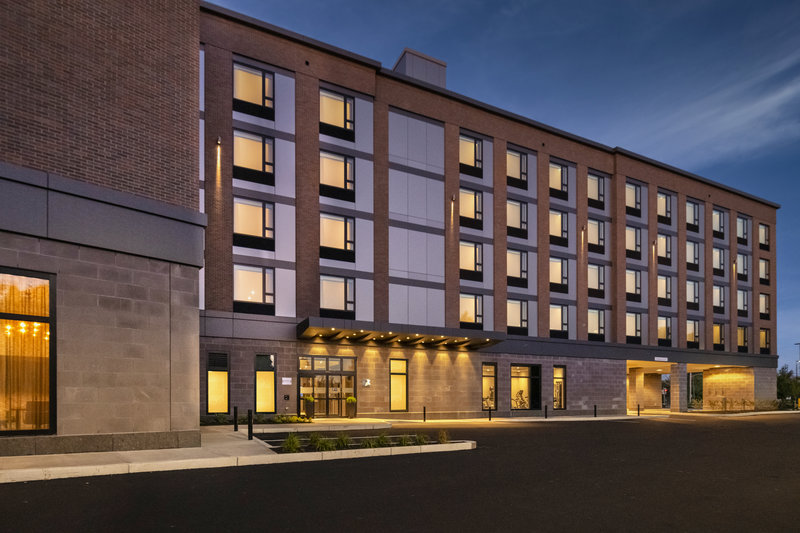 Staybridge Suites Boston Logan Airport - Revere, An Ihg Hotel