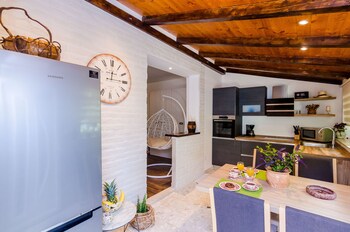 camelia luxury apartments