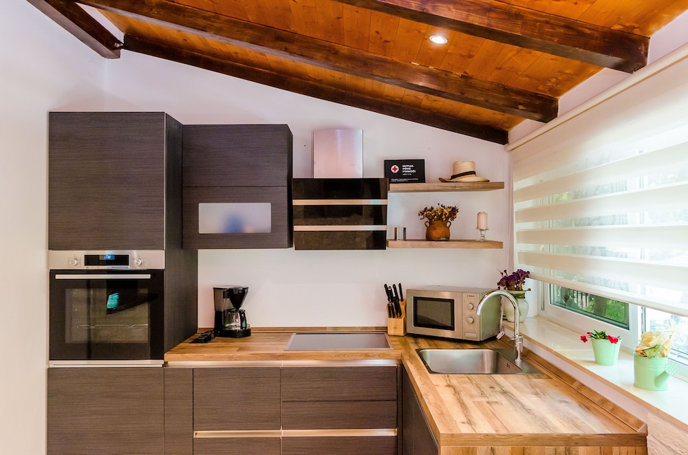 camelia luxury apartments