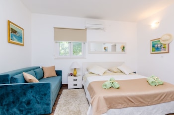 camelia luxury apartments